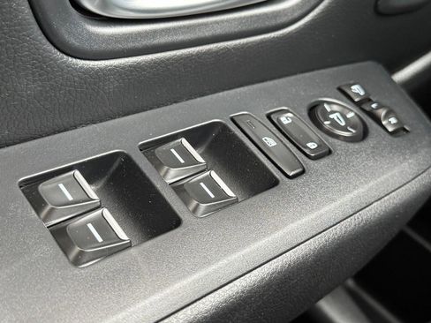 Used 2025 Honda Pilot Elite image 22
