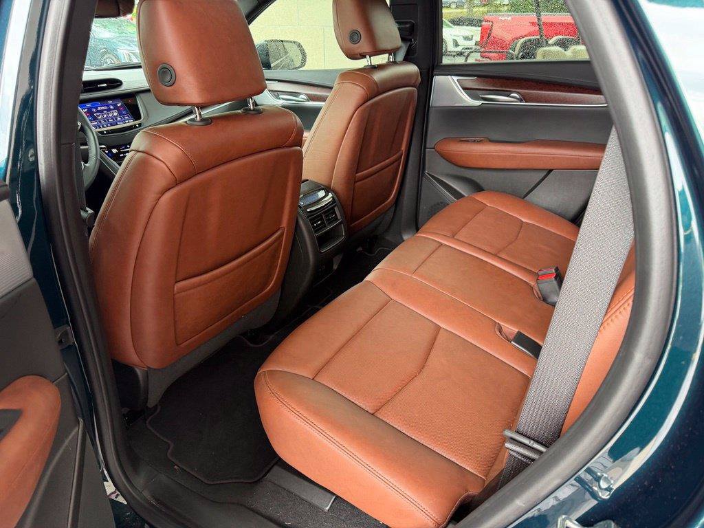 Used 2026 Cadillac XT5 Premium Luxury w/ Driver Assist Package FWD image 9