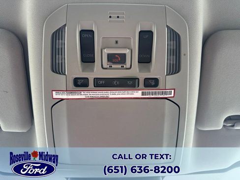 Used 2020 Toyota Highlander XLE AWD/4WD image 19