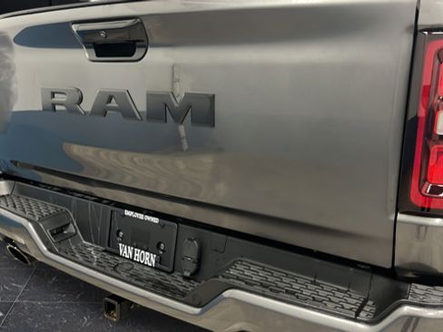 Used 2025 RAM 1500 Big Horn AWD/4WD image 38
