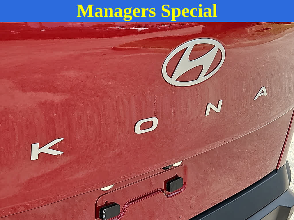 Used 2025 Hyundai Kona SEL FWD image 32
