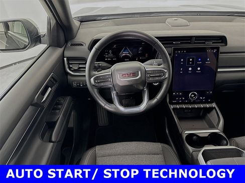 Used 2025 GMC Terrain Elevation image 4