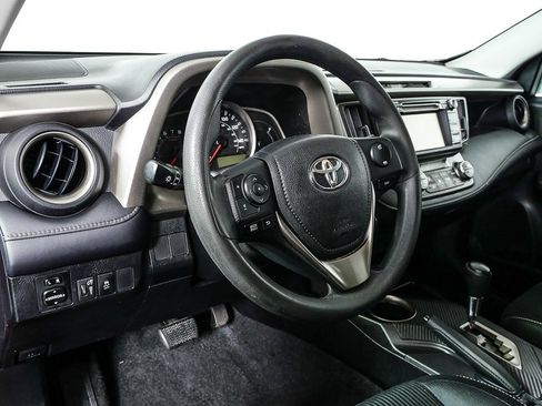 Used 2013 Toyota RAV4 XLE image 4