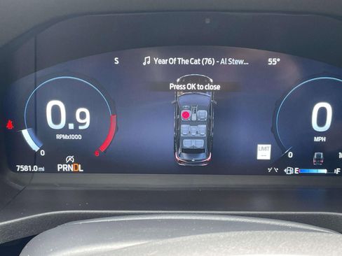 Used 2025 Ford Explorer Active image 29