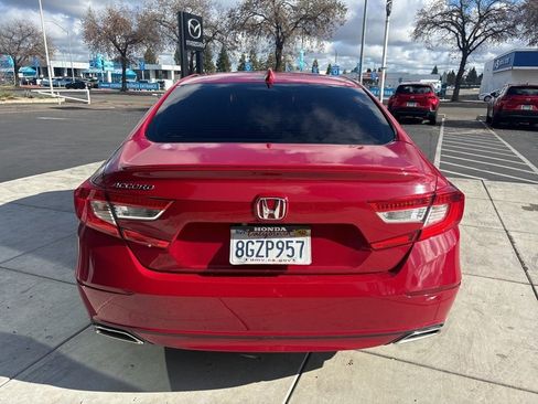 Used 2018 Honda Accord Sport image 16