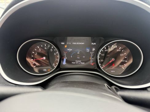 Used 2019 Jeep Compass Limited AWD/4WD image 23