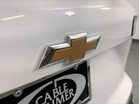 Used 2026 Chevrolet Equinox LT AWD/4WD image 31