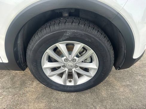 Used 2018 Kia Sorento FWD image 27