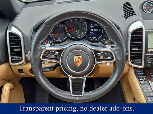 Used 2016 Porsche Cayenne image 19