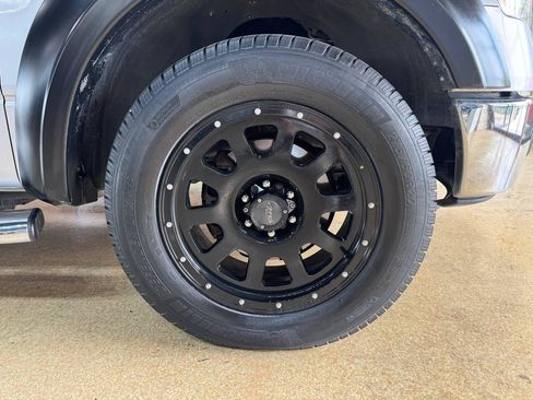 Used 2012 Ford F150 XLT w/ XLT Chrome Pkg RWD image 41