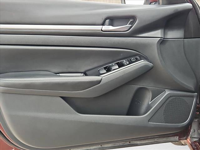 Used 2023 Nissan Altima 2.5 SV AWD/4WD image 10