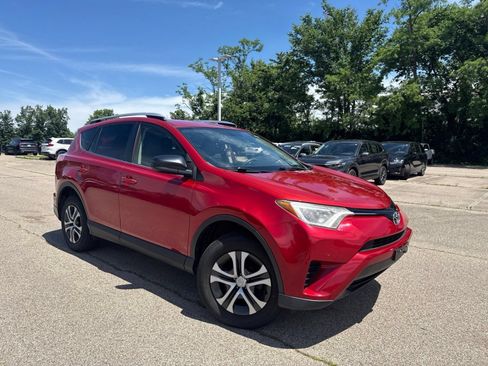 Used 2016 Toyota RAV4 LE FWD image 23
