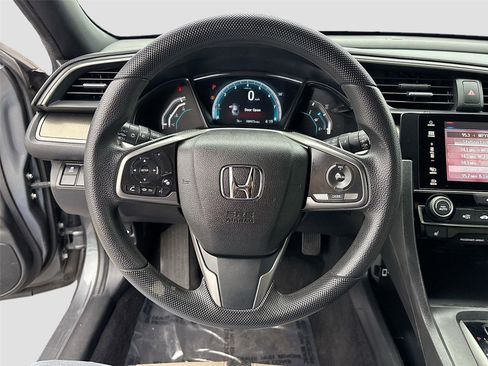 Used 2018 Honda Civic EX image 11