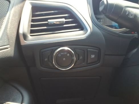 Used 2023 Ford Edge SEL AWD/4WD image 12