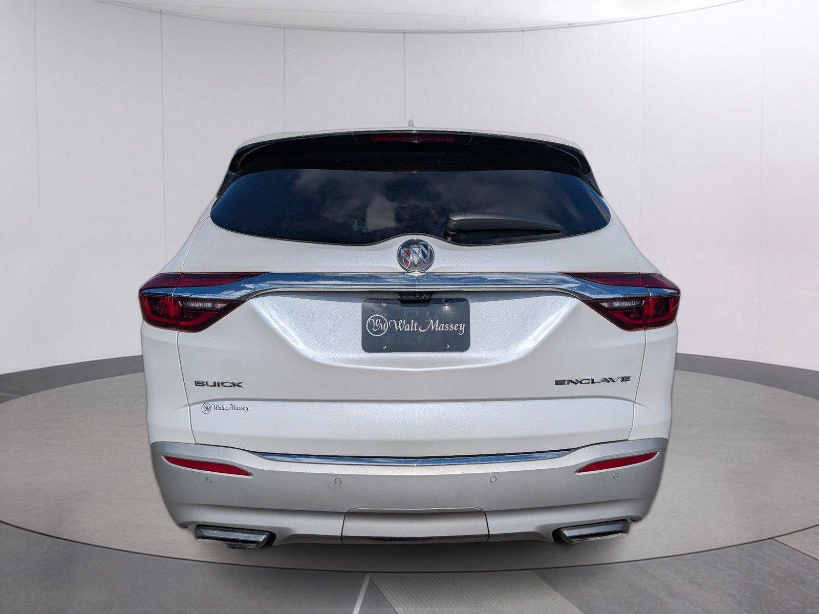 Used 2018 Buick Enclave Avenir w/ Avenir Technology Package FWD image 6