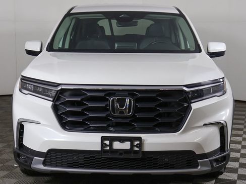 Used 2025 Honda Pilot EX-L image 11