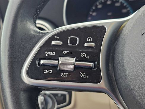 Used 2022 Mercedes-Benz GLC 300 image 28