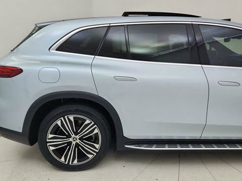Used 2023 Mercedes-Benz EQS 450+ SUV image 12