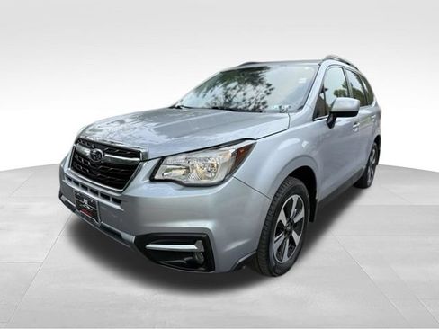 Used 2018 Subaru Forester 2.5i Premium AWD/4WD image 1