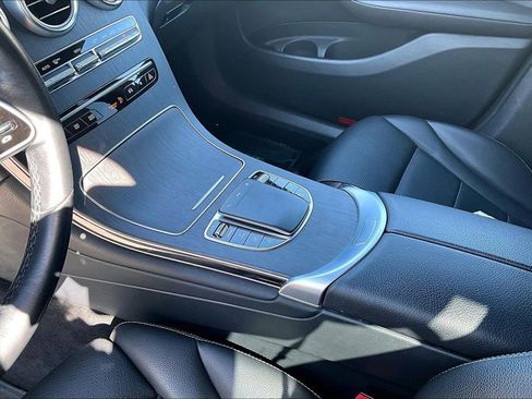 Used 2022 Mercedes-Benz GLC 300 image 15