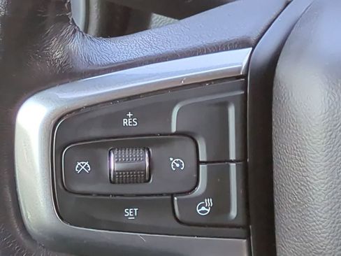 Used 2021 Chevrolet Silverado 1500 LT AWD/4WD image 23