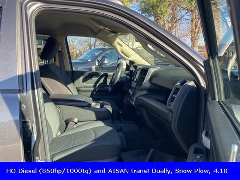 Used 2019 RAM 3500 Tradesman image 25