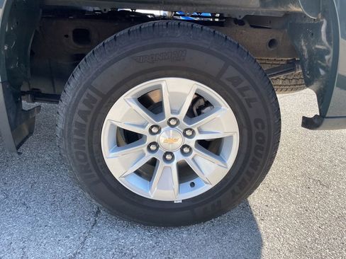 Used 2025 Chevrolet Silverado 1500 LT AWD/4WD image 45