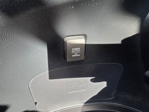 Used 2022 Honda Pilot Black Edition image 39