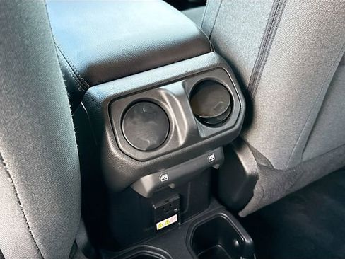 Used 2024 Jeep Wrangler Unlimited Sahara w/ Technology Group AWD/4WD image 25