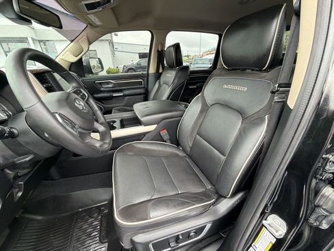 Used 2019 RAM 1500 Laramie AWD/4WD image 17