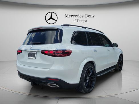 New 2026 Mercedes-Benz GLS 580 4MATIC image 3