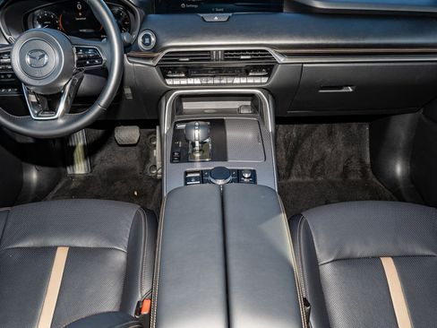 Used 2025 MAZDA CX-90 3.3 Turbo S w/ Premium Package image 29