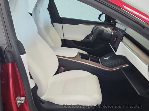 Used 2023 Tesla Model S AWD image 5