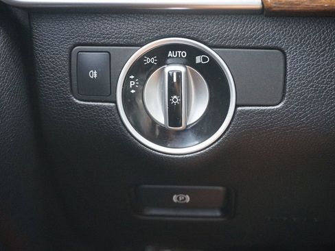 Used 2014 Mercedes-Benz ML 350 2WD w/ Premium 1 Package image 25