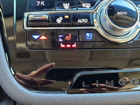 Used 2020 Lincoln Corsair Reserve w/ Equipment Group 202A image 30