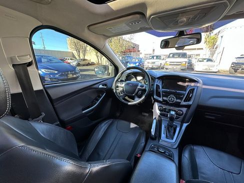 Used 2012 Ford Focus Titanium image 15