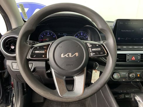 Used 2022 Kia Forte LXS FWD image 21