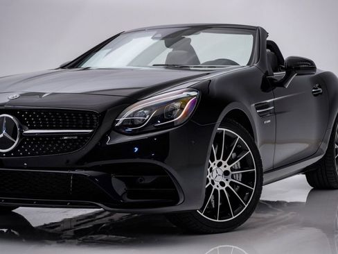 Used 2020 Mercedes-Benz SLC 43 AMG image 2