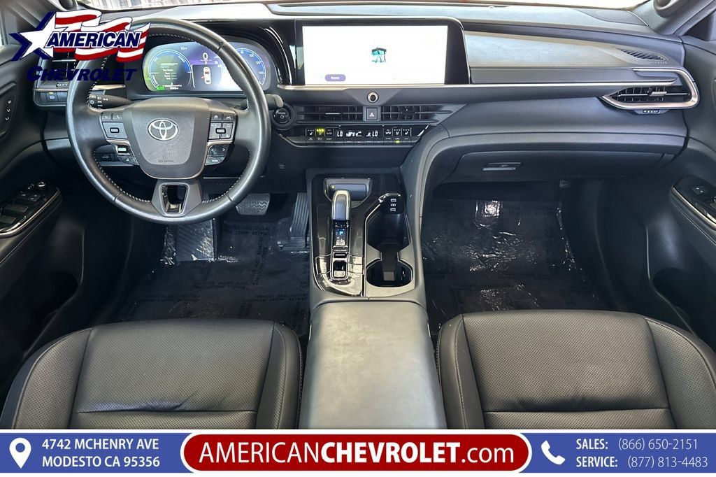 Used 2024 Toyota Crown AWD/4WD image 17