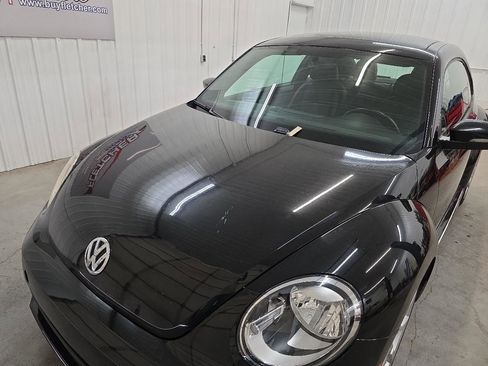Used 2012 Volkswagen Beetle 2.5 FWD image 19