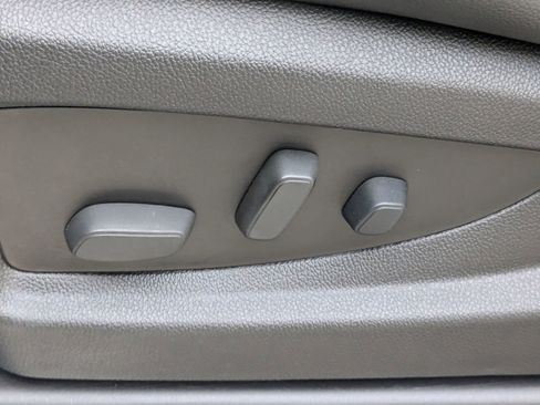 Used 2016 Chevrolet Tahoe LT image 23