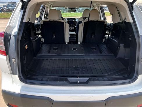 Used 2022 Subaru Ascent Limited AWD/4WD image 31