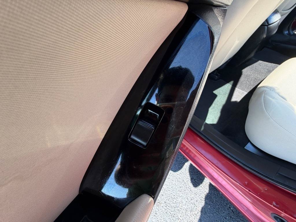 Used 2018 MAZDA MAZDA3 Sport FWD image 15