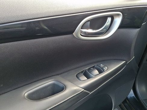 Used 2019 Nissan Sentra SV w/ Electronics Package FWD image 13