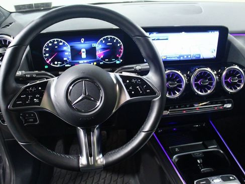 Used 2025 Mercedes-Benz GLA 250 GLA 250 image 6