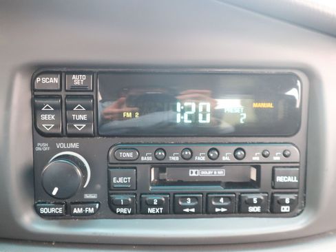 Used 2003 Buick Century Custom image 36