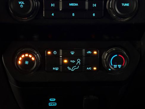 Used 2021 Ford F250 XL w/ STX Appearance Package AWD/4WD image 5