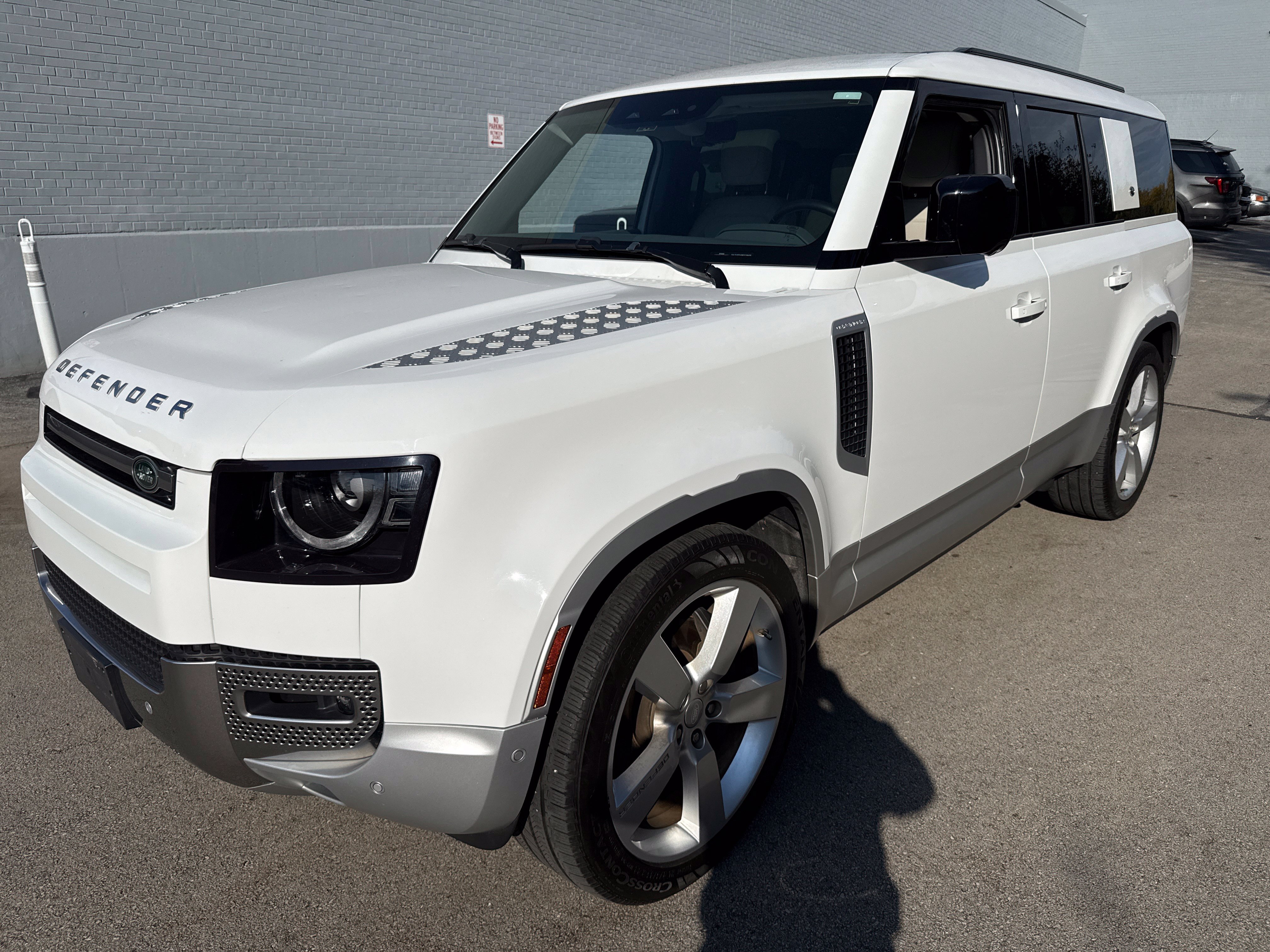 Used 2023 Land Rover Defender 130 First Edition AWD/4WD image 1