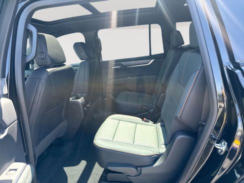 New 2026 GMC Acadia AT4 w/ Luxury Package AWD/4WD image 26