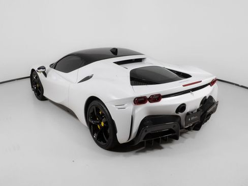 Used 2023 Ferrari SF90 Stradale image 17